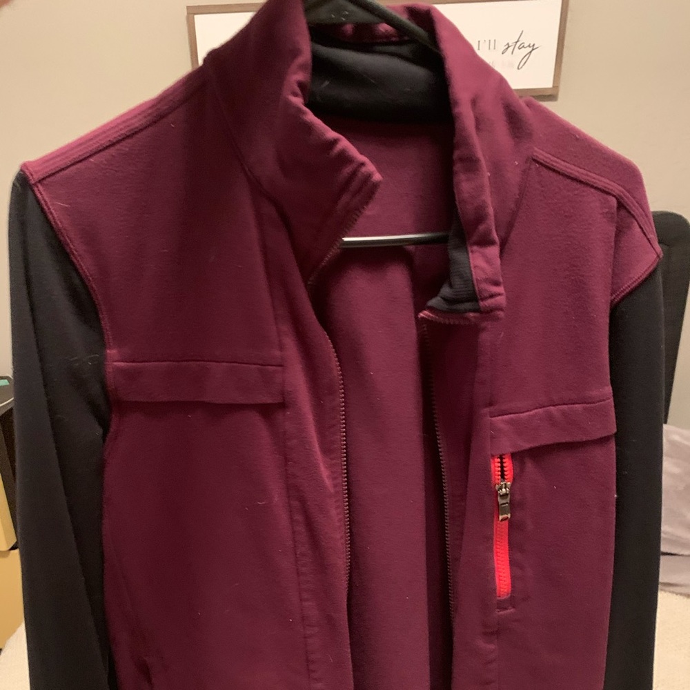 Lululemon jacket - Picture 3 of 3